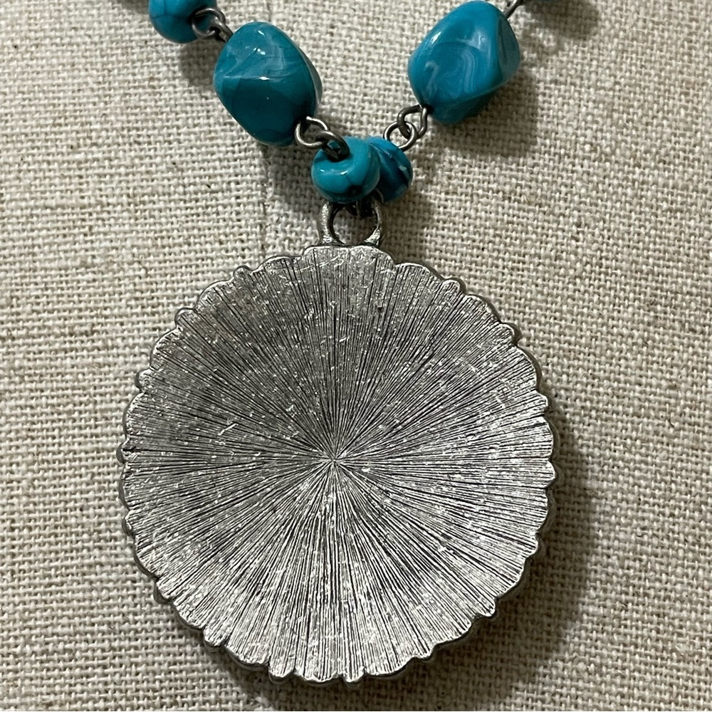 Turquoise Beaded Pendant Statement Necklace NEW - Picture 6 of 10